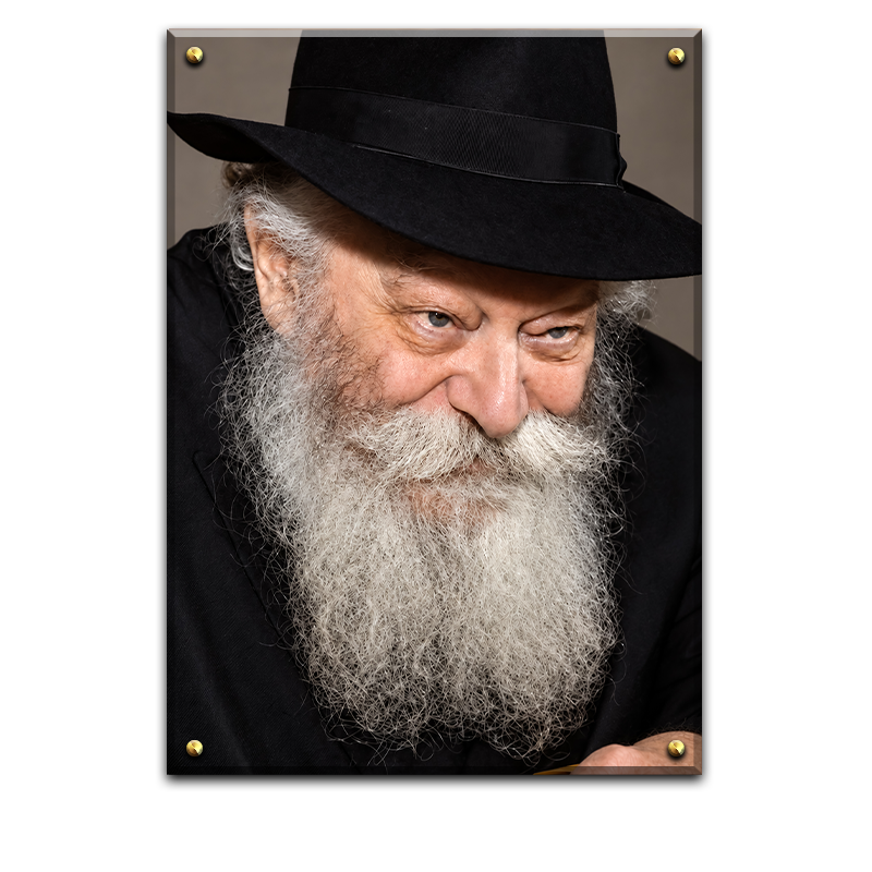 454 - תמונת פנים של הרבי מליובאוויטש מחייך על קנבס או זכוכית