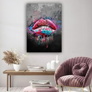 LF-89 תמונת גרפיטי של שפתיים על על זכוכית או קנבס