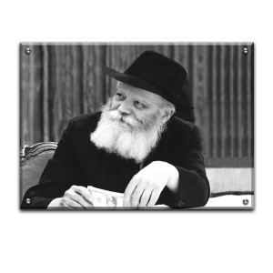 185 – הרבי מליובאוויטש מחלק שטר של ברכה שחור לבן