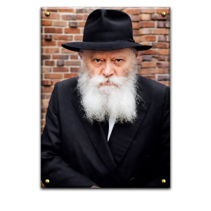 174 – תמונה צבעונית של הרבי במבט חודר